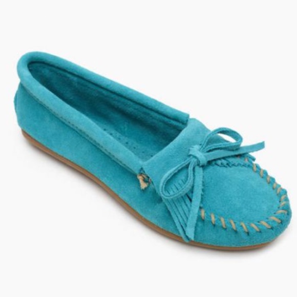 Minnetonka Shoes - NWOT Turquoise Kilty Suede Moccasin Hardsole MINNETONKA (Size 10)